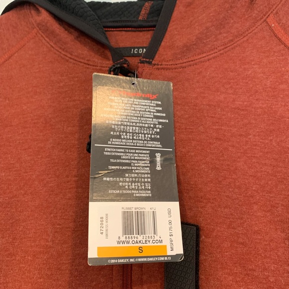 Brand new Oakley men’s jacket in size small. - Picture 5 of 5